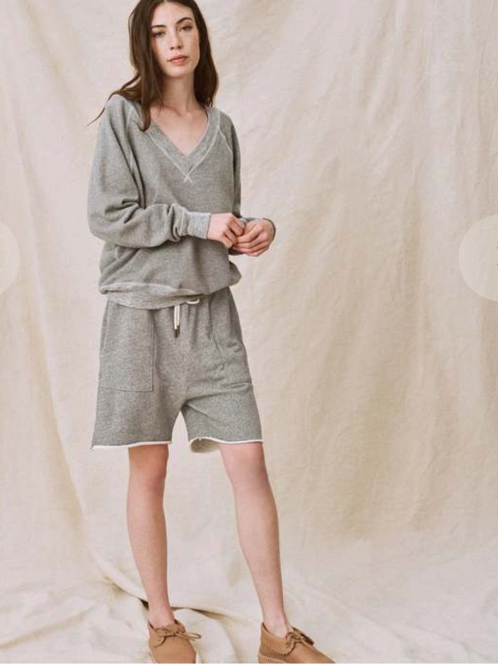 THE GREAT V-Neck Sweatshirt in Varsity Grey size 1 (s/m) NWOT